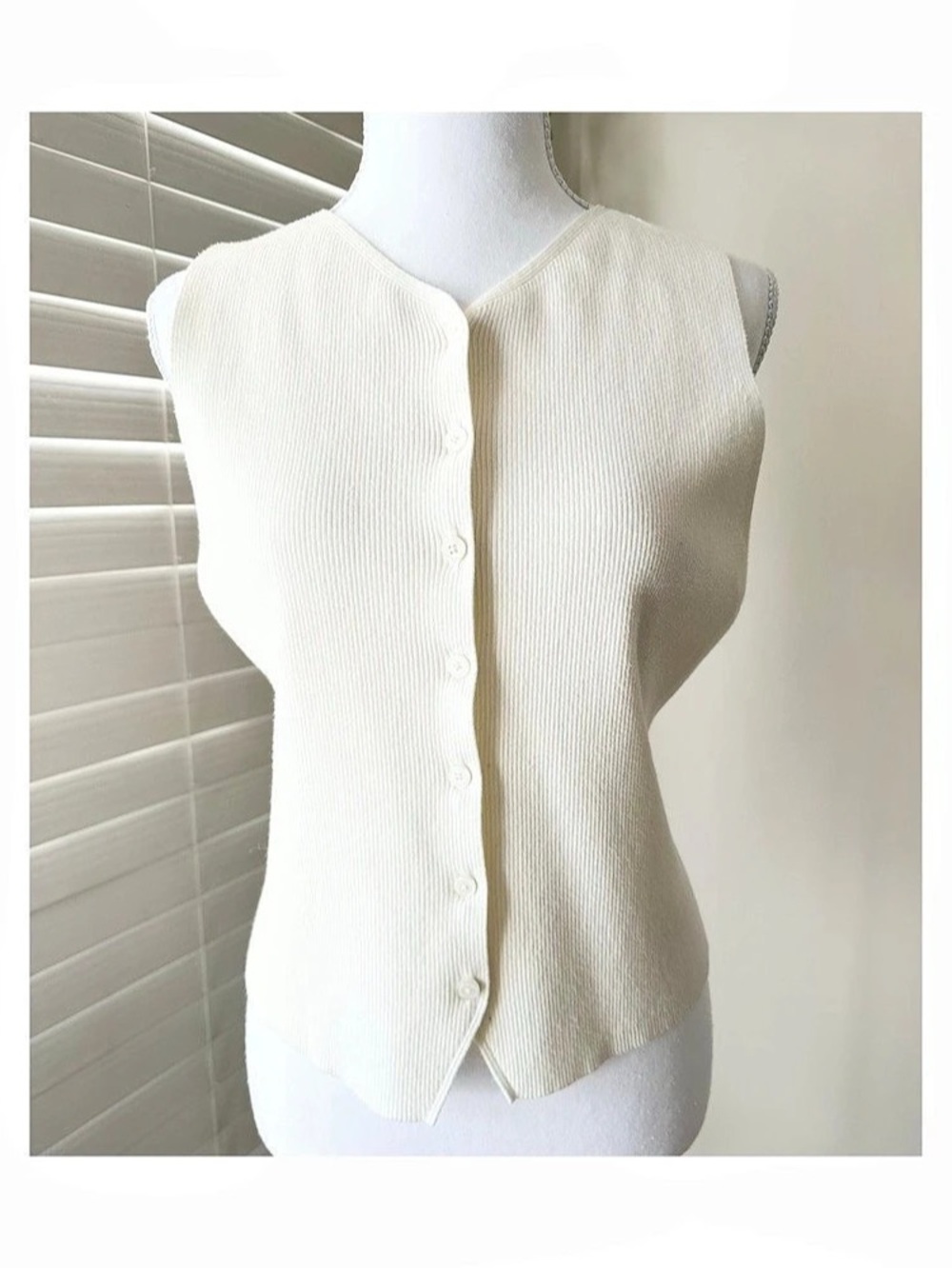 Wilfred Ribbed Button Front Tank in White XL Like New
